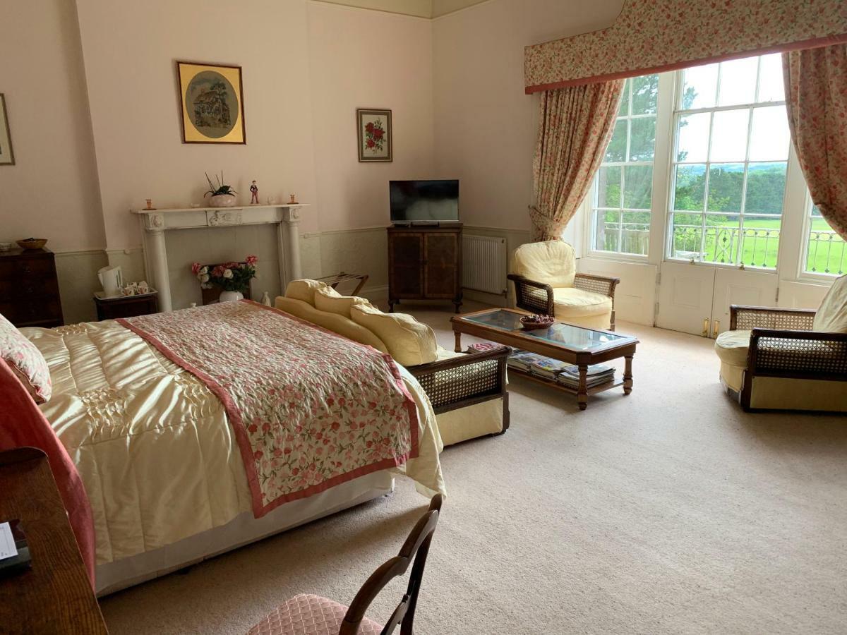 Boulston Manor Guest House Haverfordwest Exterior photo
